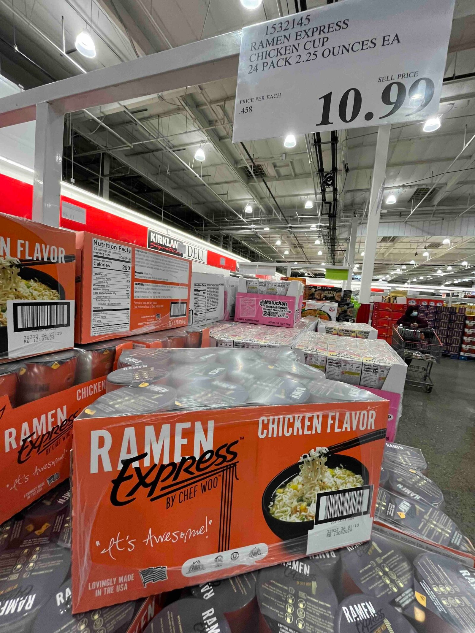 Costco’s Ramen Rave: Noodle Lovers’ Hotspot!